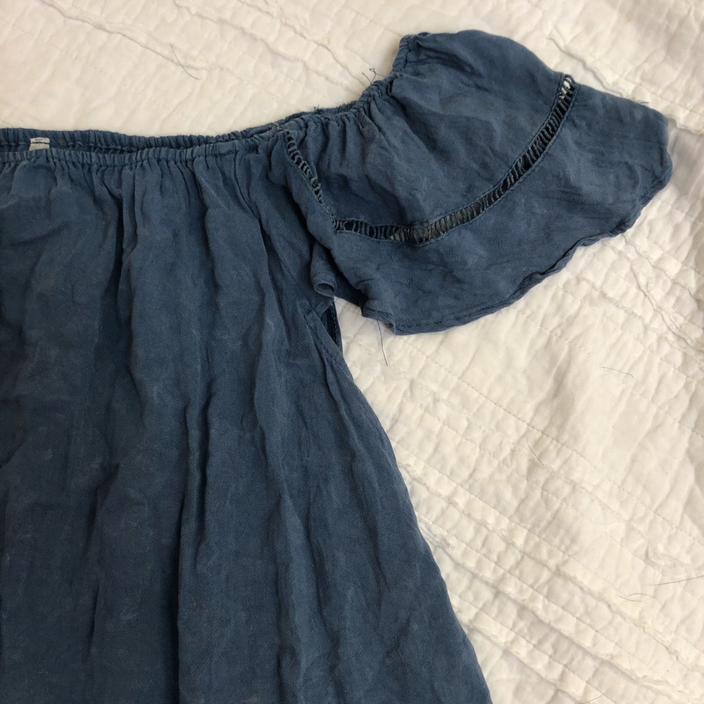 Cute Blue Distressed-Style Top